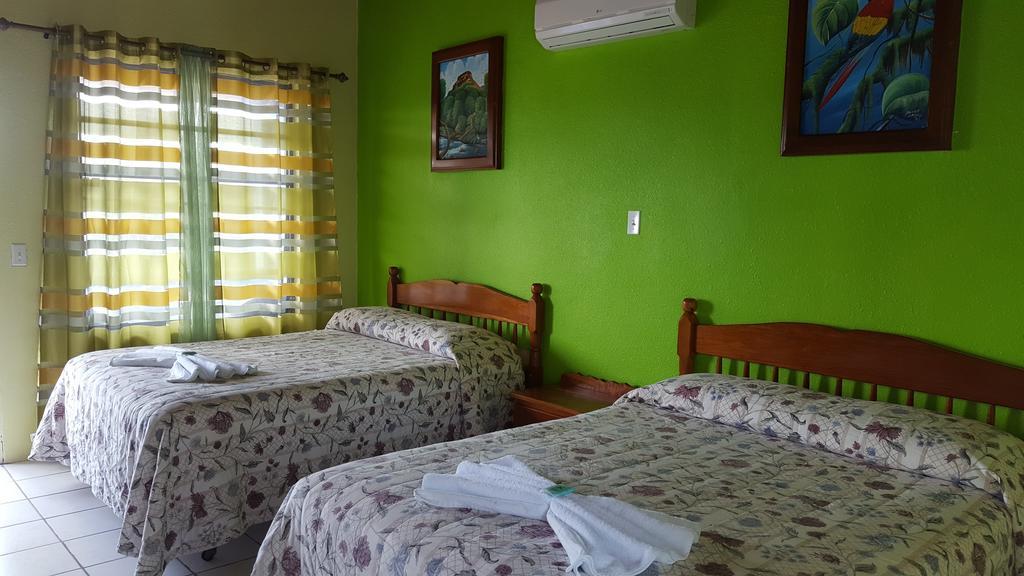 Anchorage Beach Resort เคย์คอล์กเกอร์ ภายนอก รูปภาพ