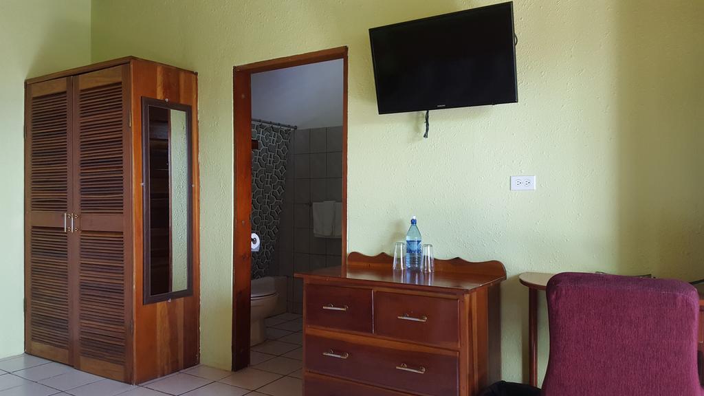 Anchorage Beach Resort เคย์คอล์กเกอร์ ภายนอก รูปภาพ